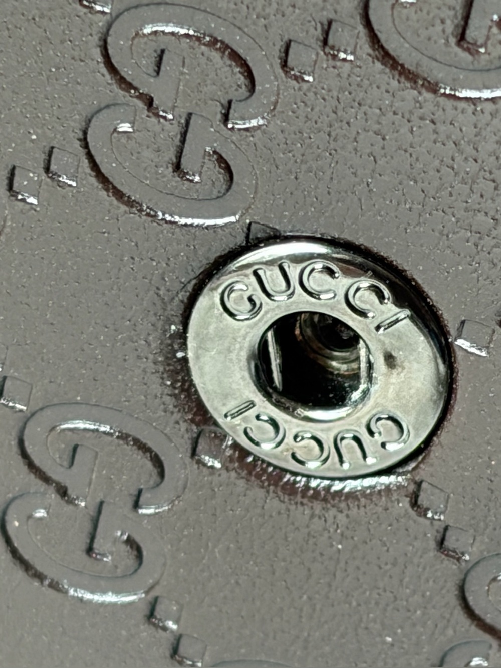 Authentic Gucci foldable leather eyeglass case - Picture 13 of 16